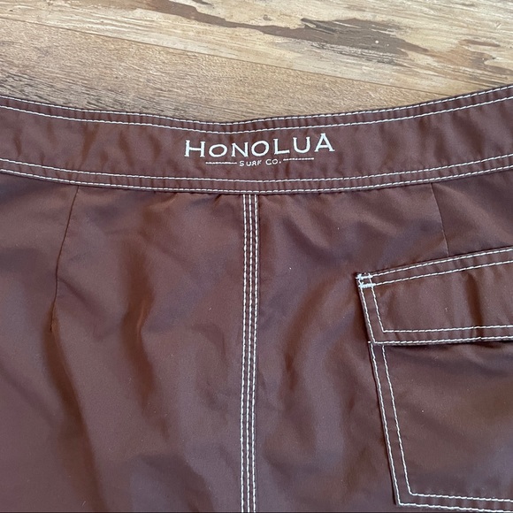 Honolua Surf Co. brown trunks 32 - Picture 4 of 6